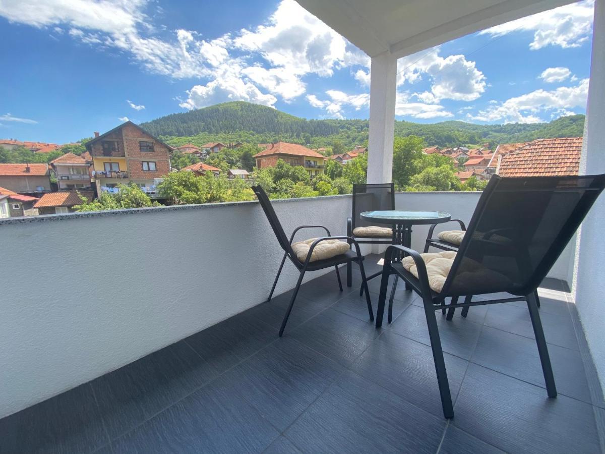 Sunset Delux Apartment Visoko Extérieur photo